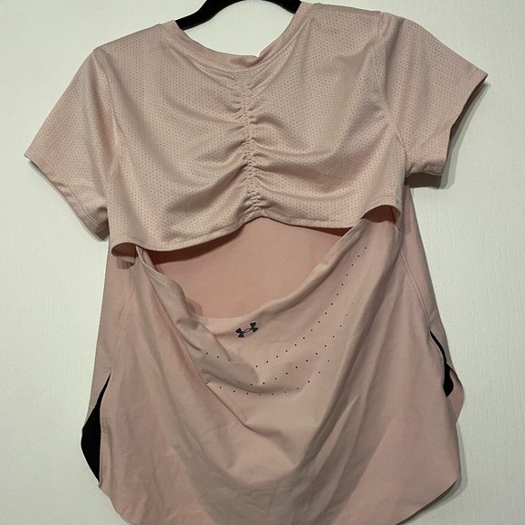 Pink workout Top Under Armour, Medium - Picture 3 of 3